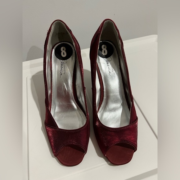 Jessica Maroon Satin Heels Size 8 - Picture 2 of 4